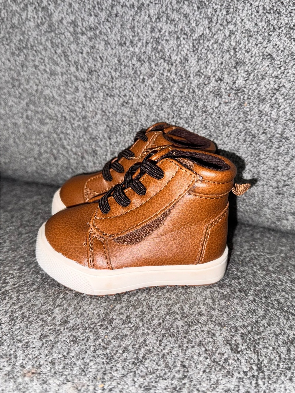Kids Brown Leather-Style High Top Sneakers - Picture 2 of 3
